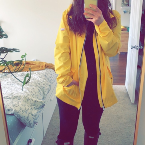 Bookmark My Closet! ☕️ - Picture 4 of 7